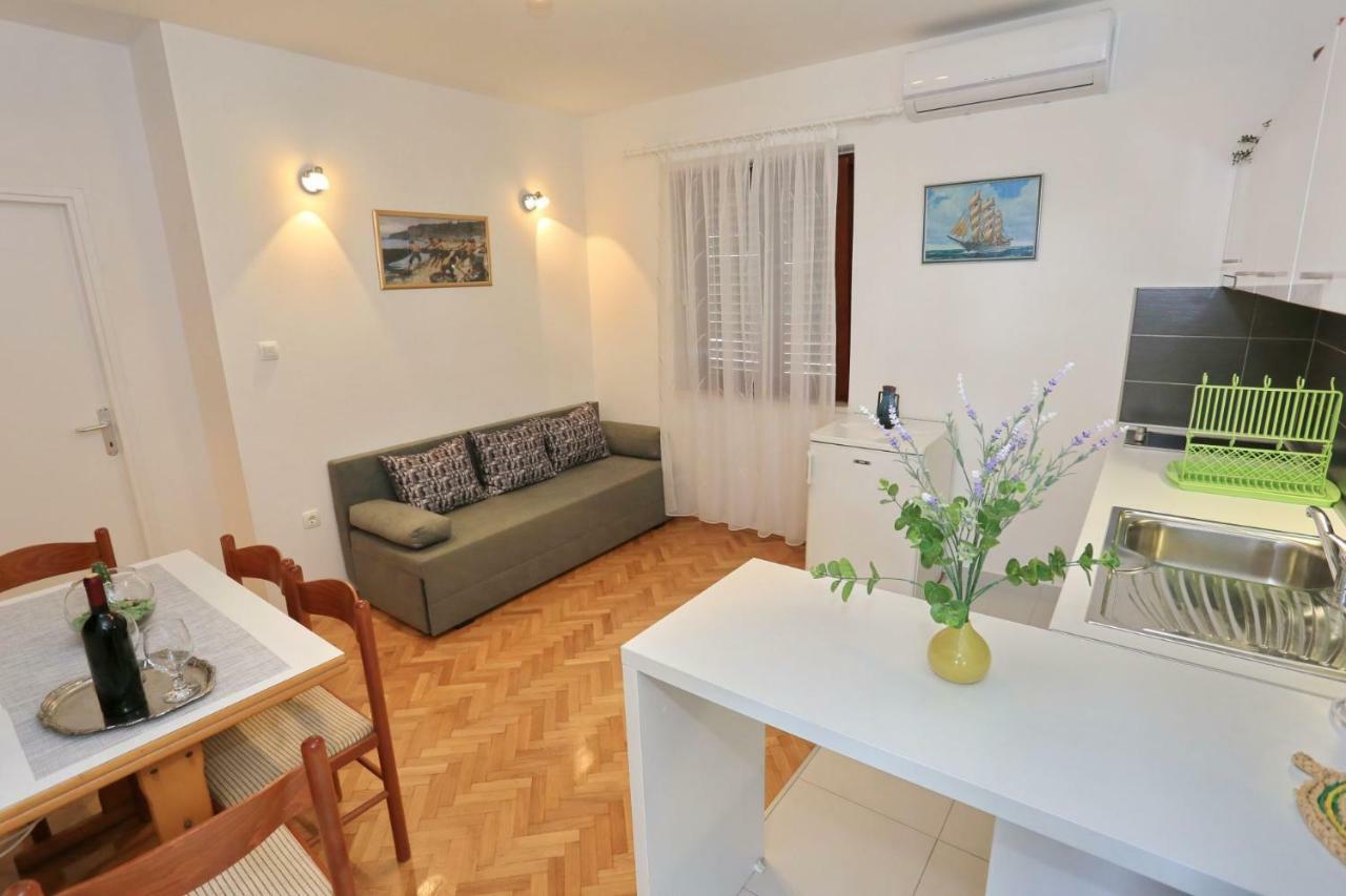 Apartments Romansa Zaton  Eksteriør billede
